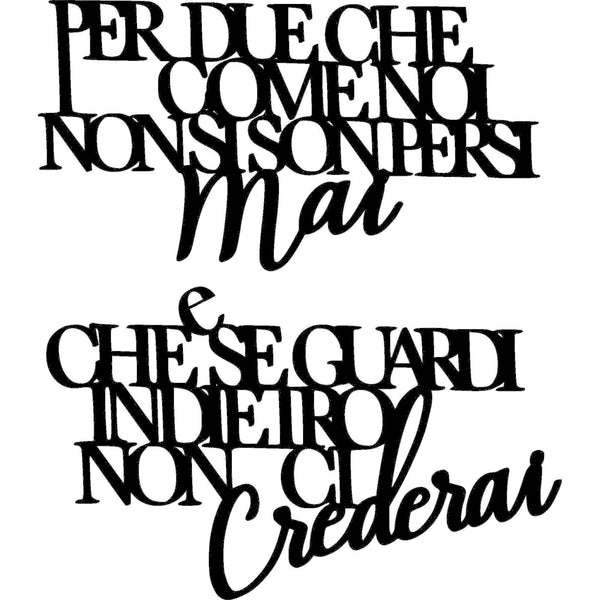 Frase canzone in legno da appendere Per due che come noi - Decorazioni Casa